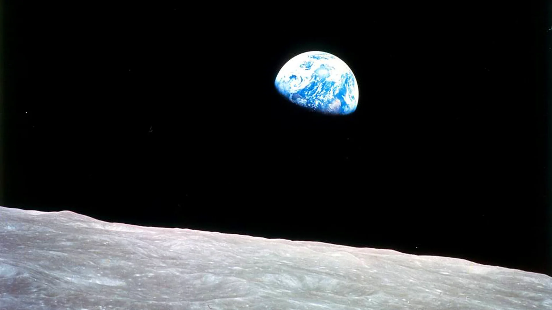 Earthrise.jpg.webp